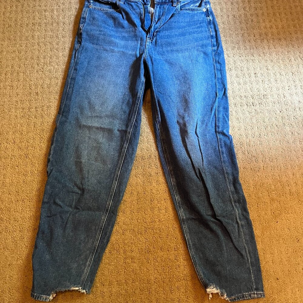 American Eagle Mom Jeans